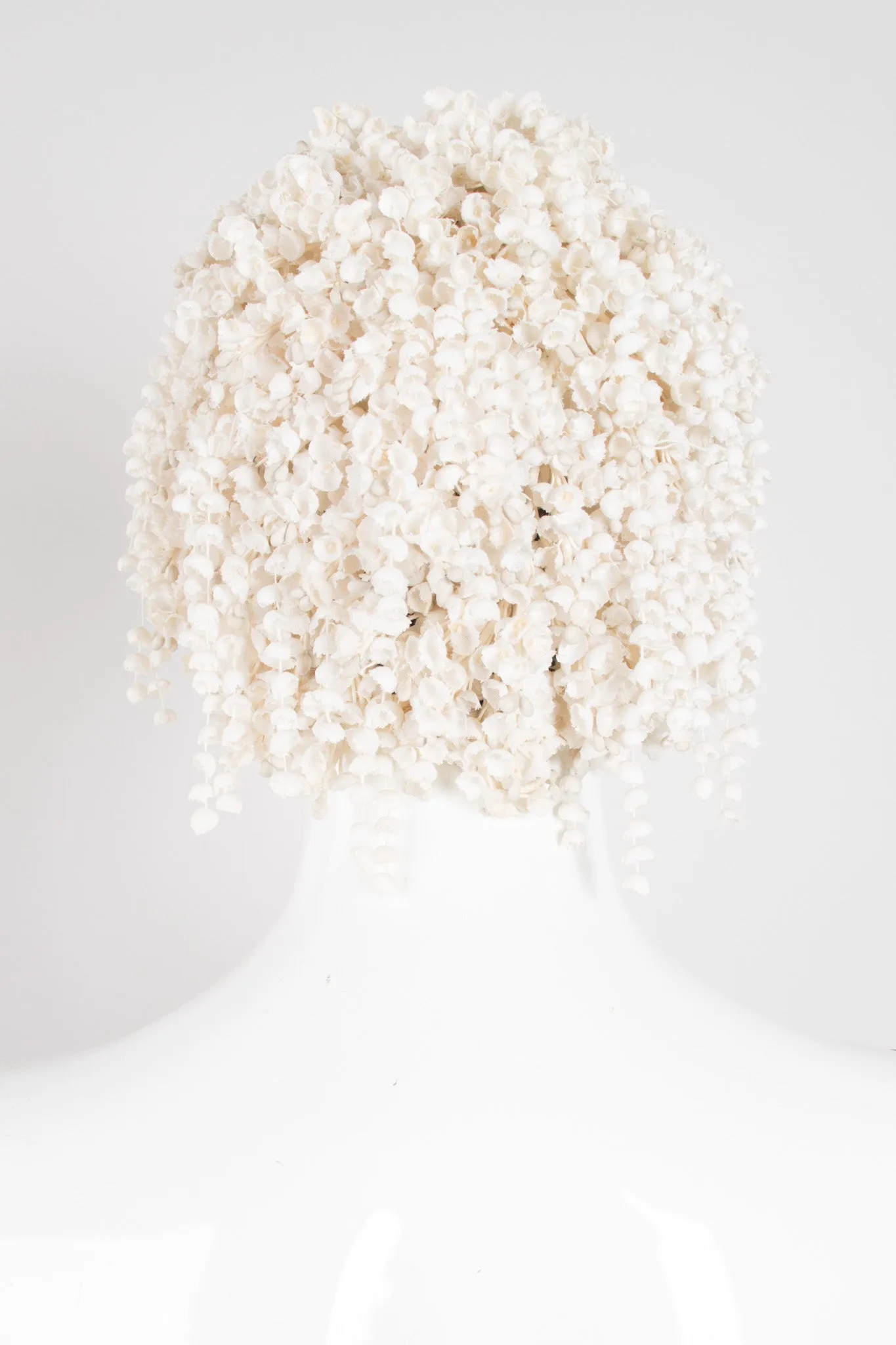 Lily Of The Valley Casque
