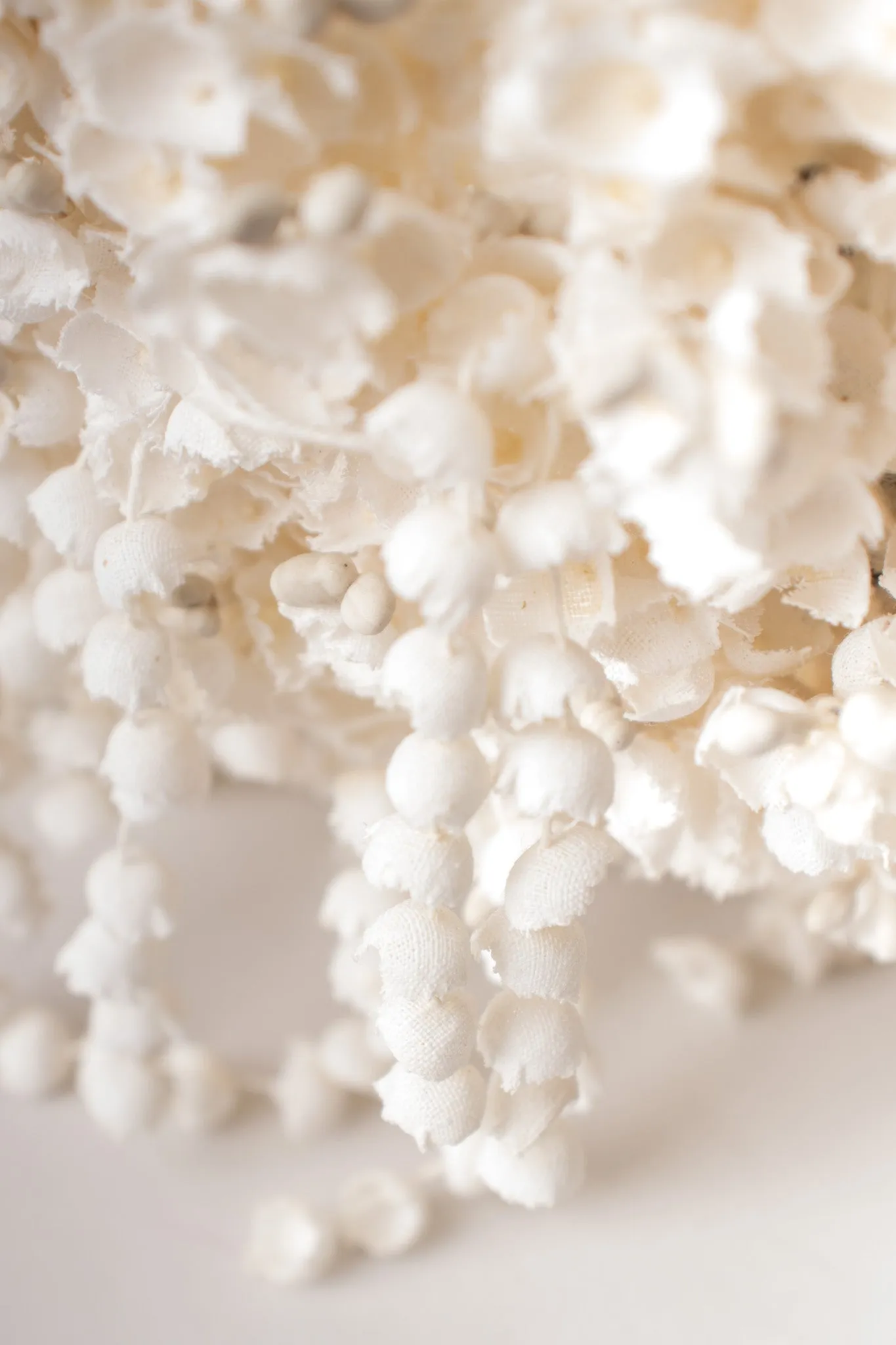Lily Of The Valley Casque