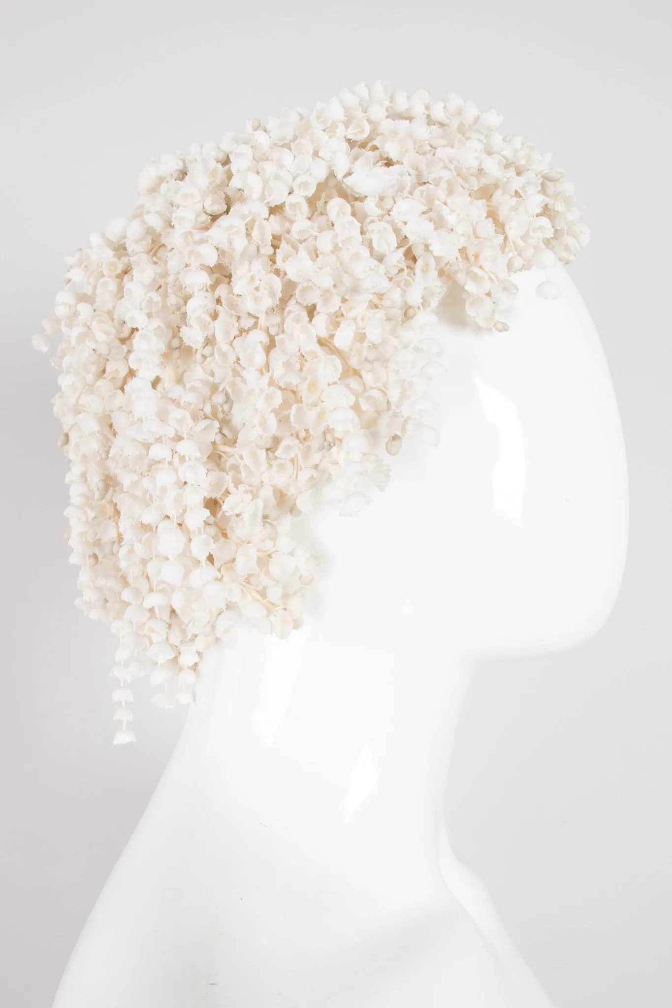 Lily Of The Valley Casque