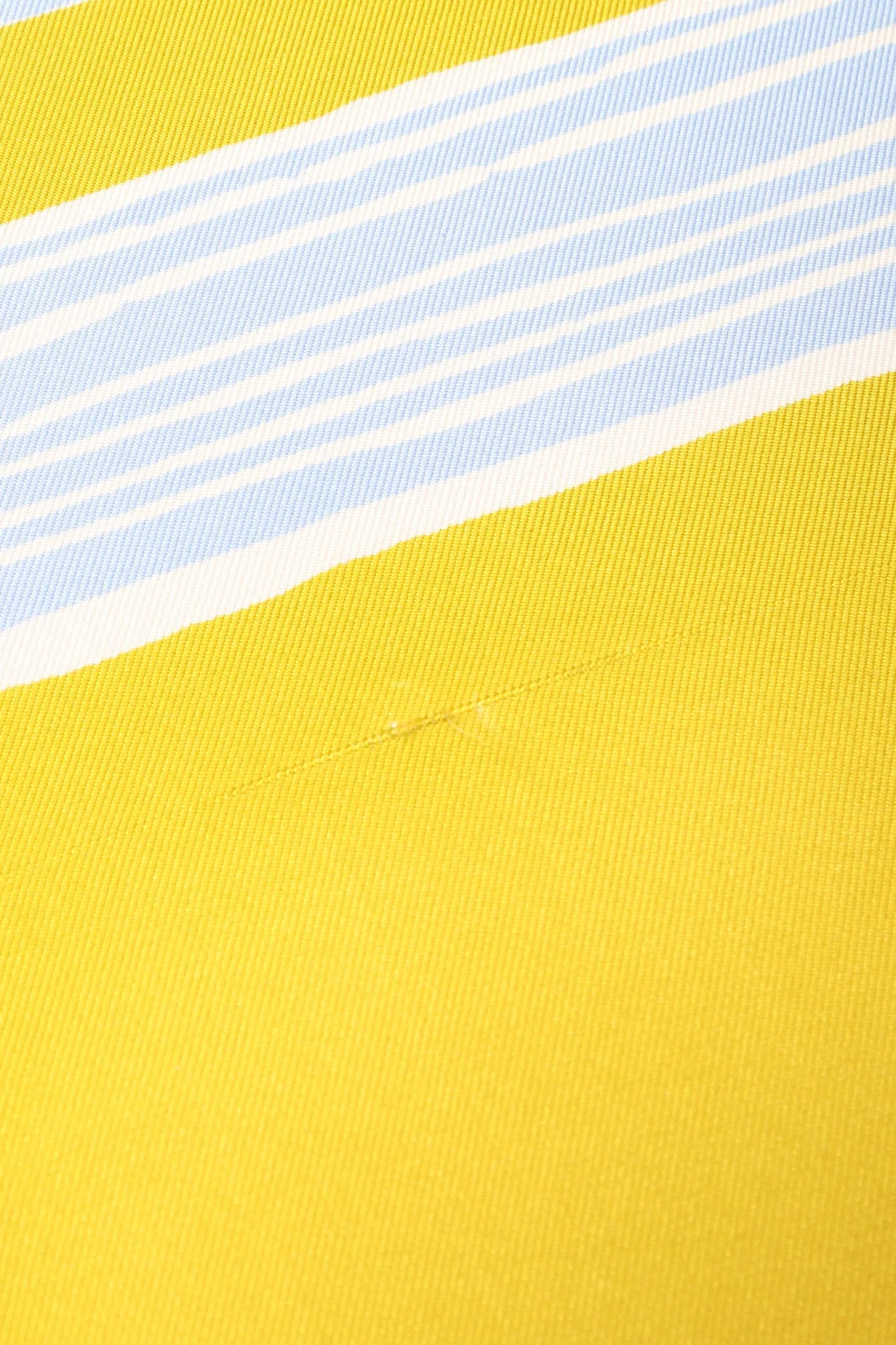 Linear Circle Seagrass Scarf