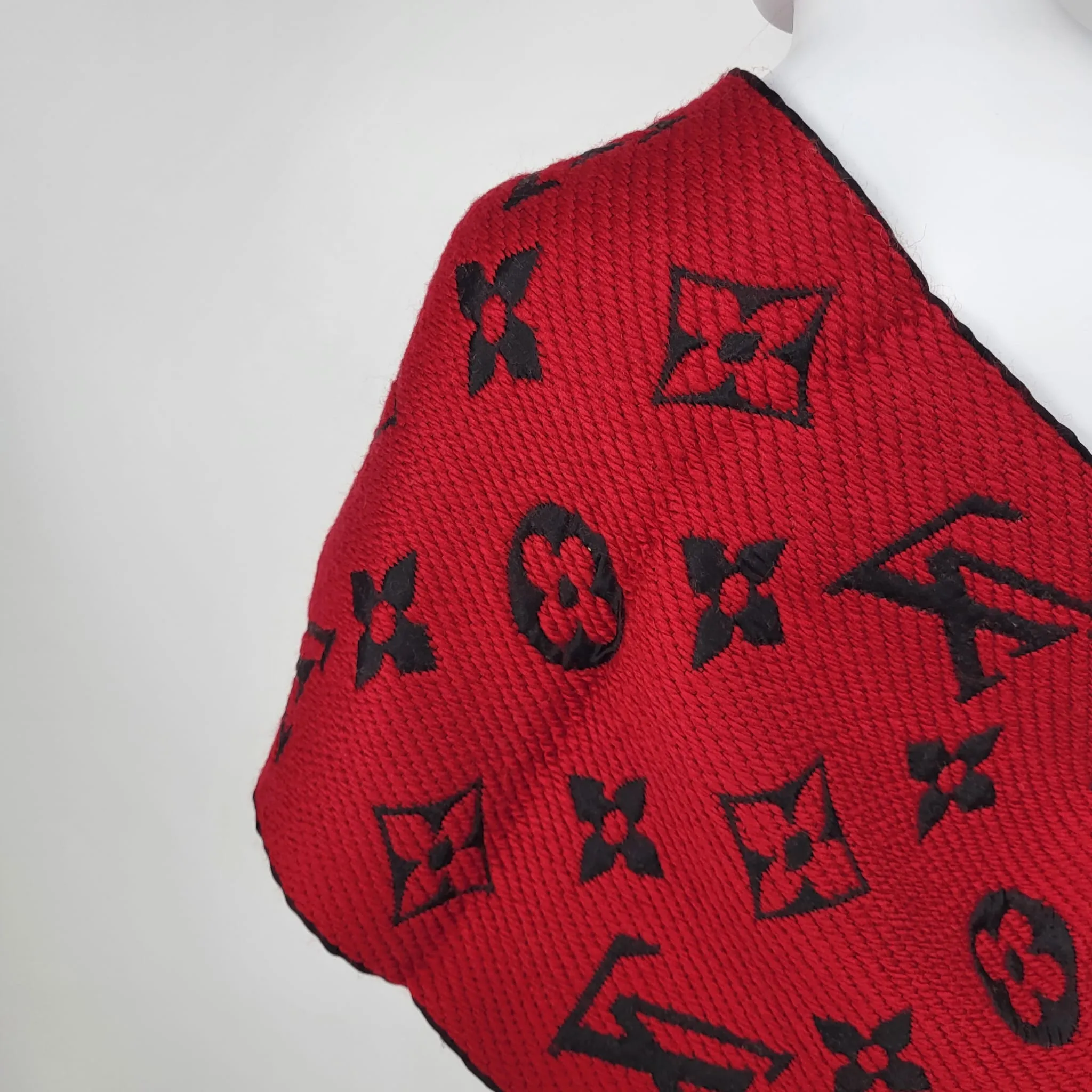 Logomania Duo Scarf