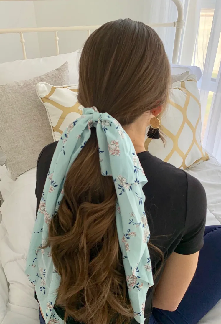 Long Tail Scarf