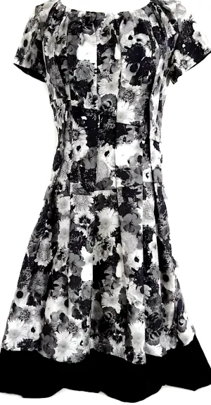 Louis Vuitton Paris. Grays Floral Silk, Rayon Dress