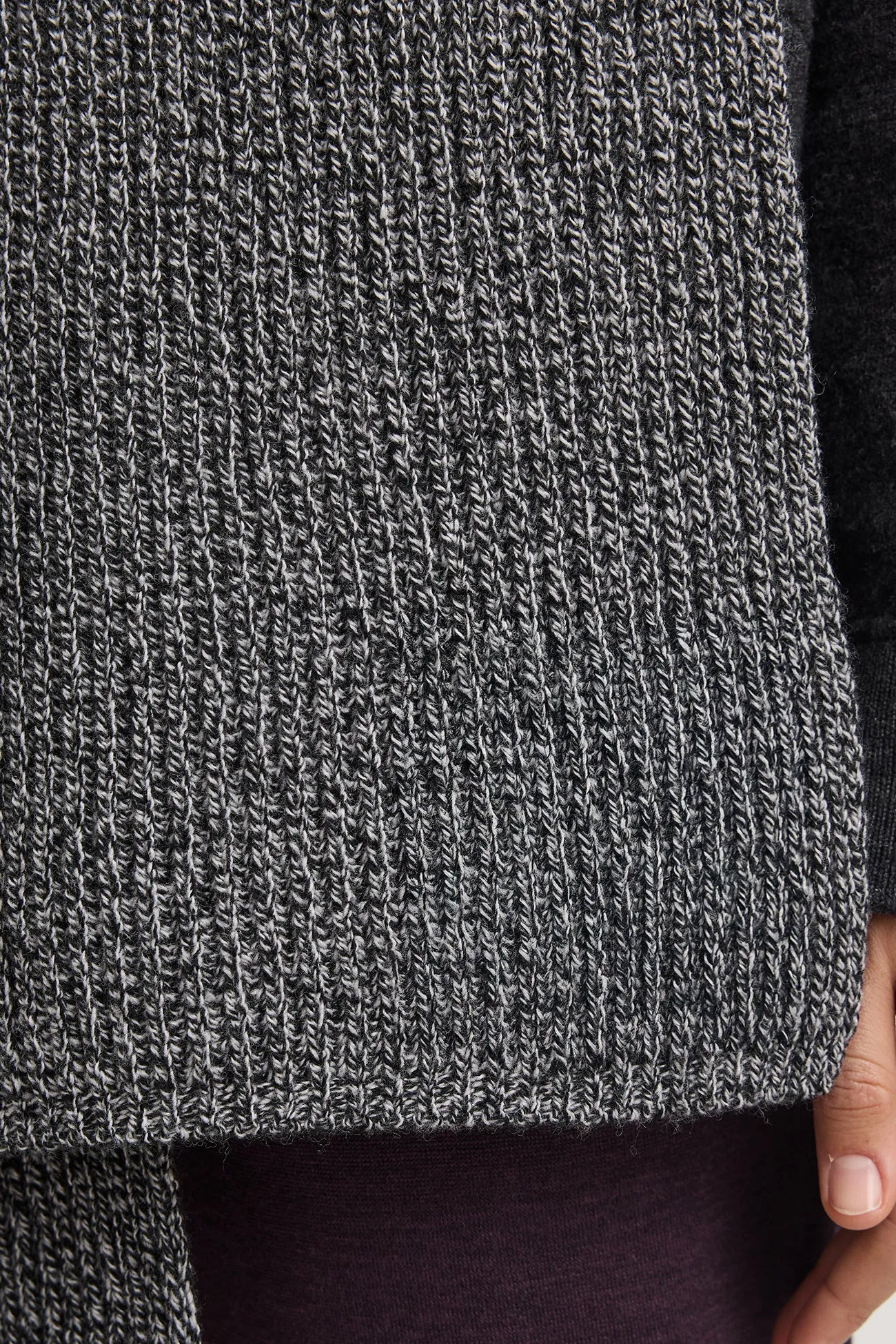 Merino Rib Scarf | Black & White
