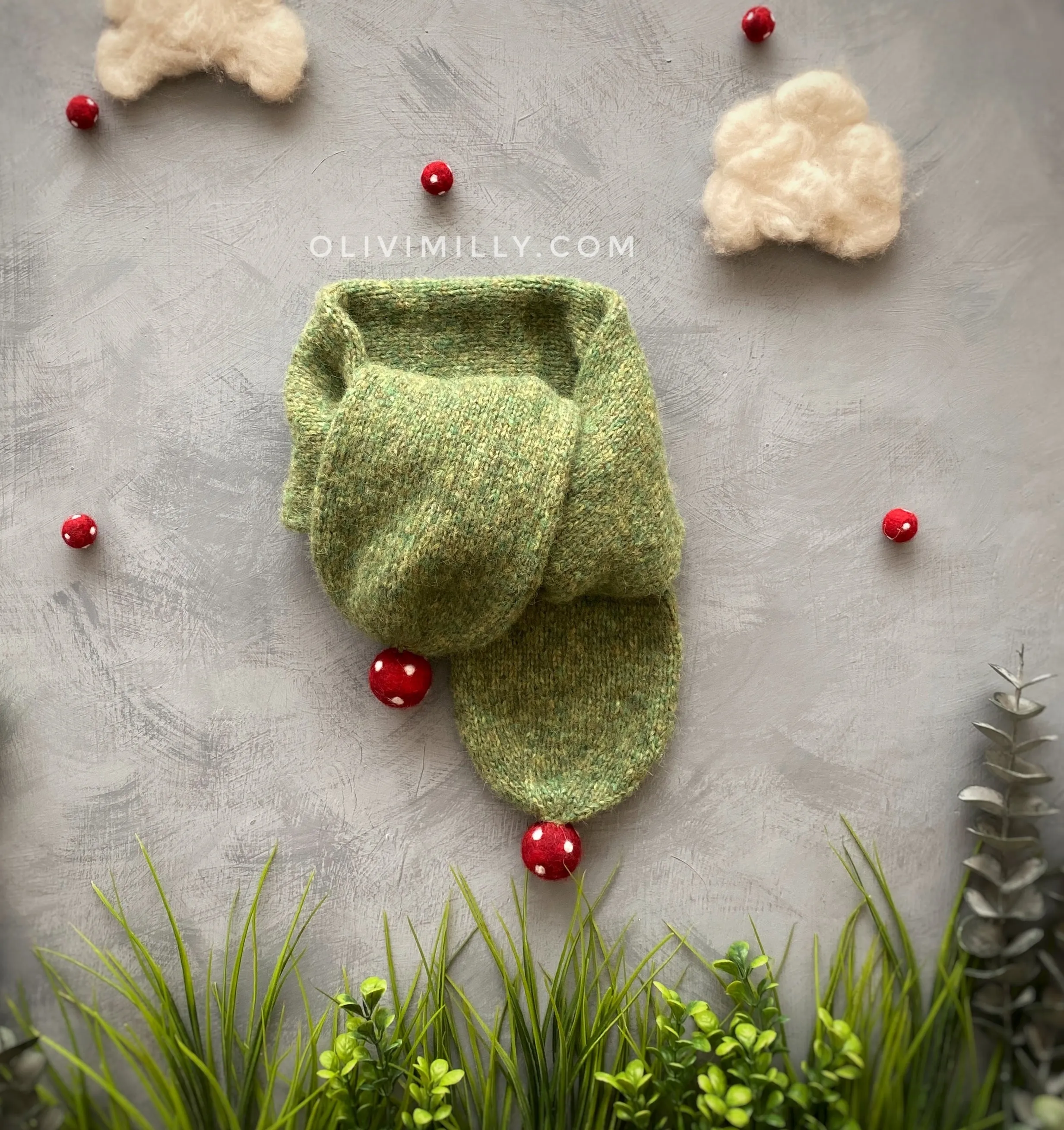 Mushrooms Scarf | Moss Green