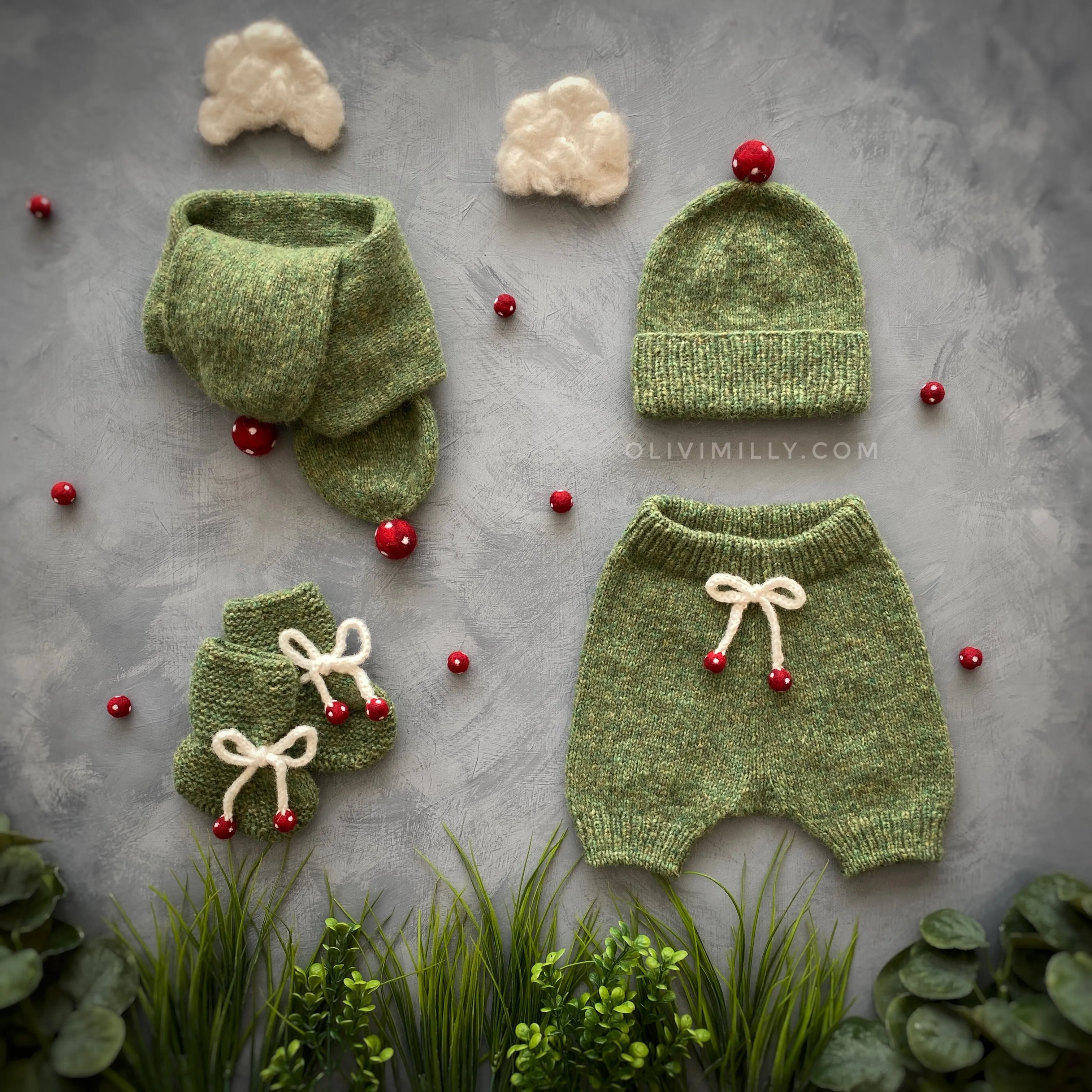 Mushrooms Scarf | Moss Green