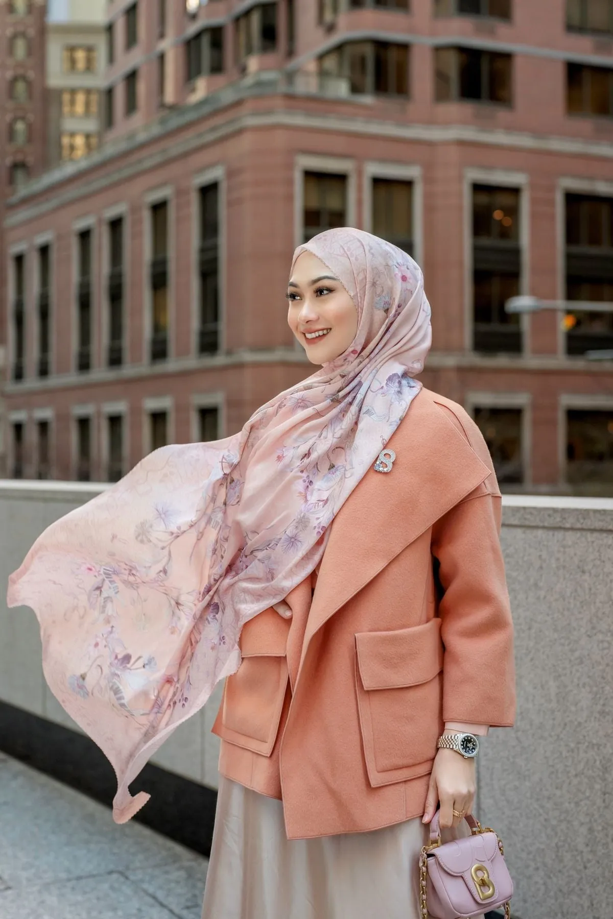 Nada 2.0 Satin Shawl - Quena