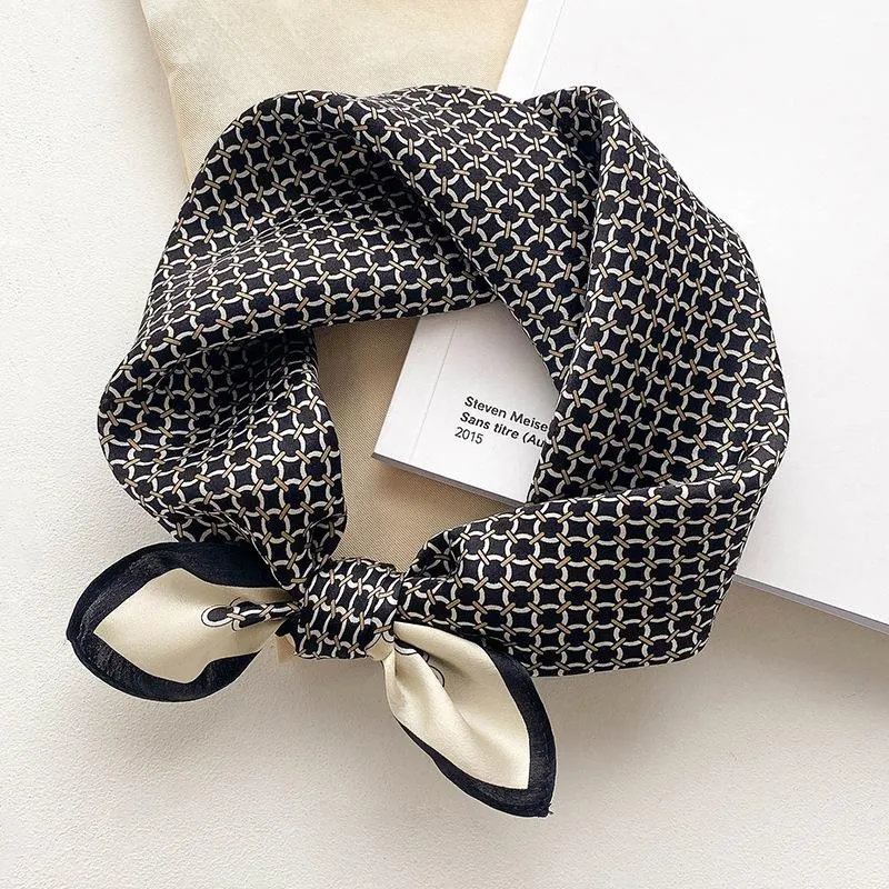 New Geometric Pattern Mulberry Silk Small Silk Scarf Fashion Decoration Winter Warm In Stock Square Scarf Professional Scarf