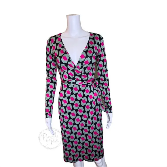 NWT Diane Von Furstenberg 100% Silk Wrap Dress