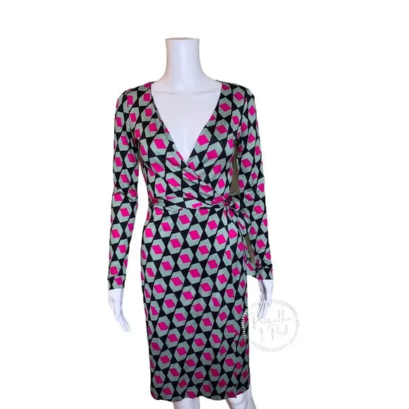 NWT Diane Von Furstenberg 100% Silk Wrap Dress