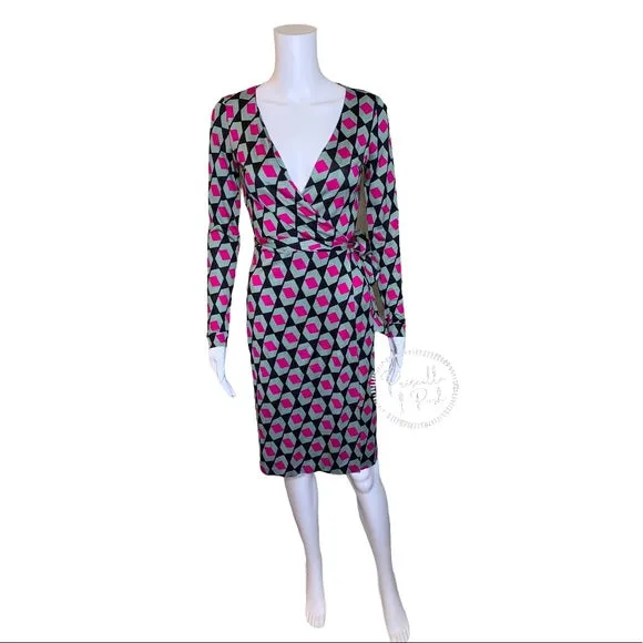 NWT Diane Von Furstenberg 100% Silk Wrap Dress