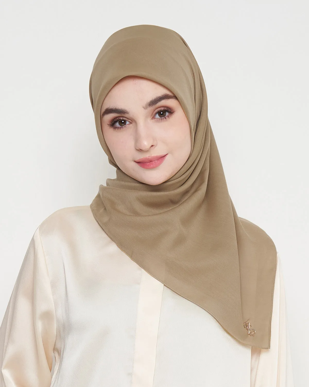 Paris Silk Series - Wallnut