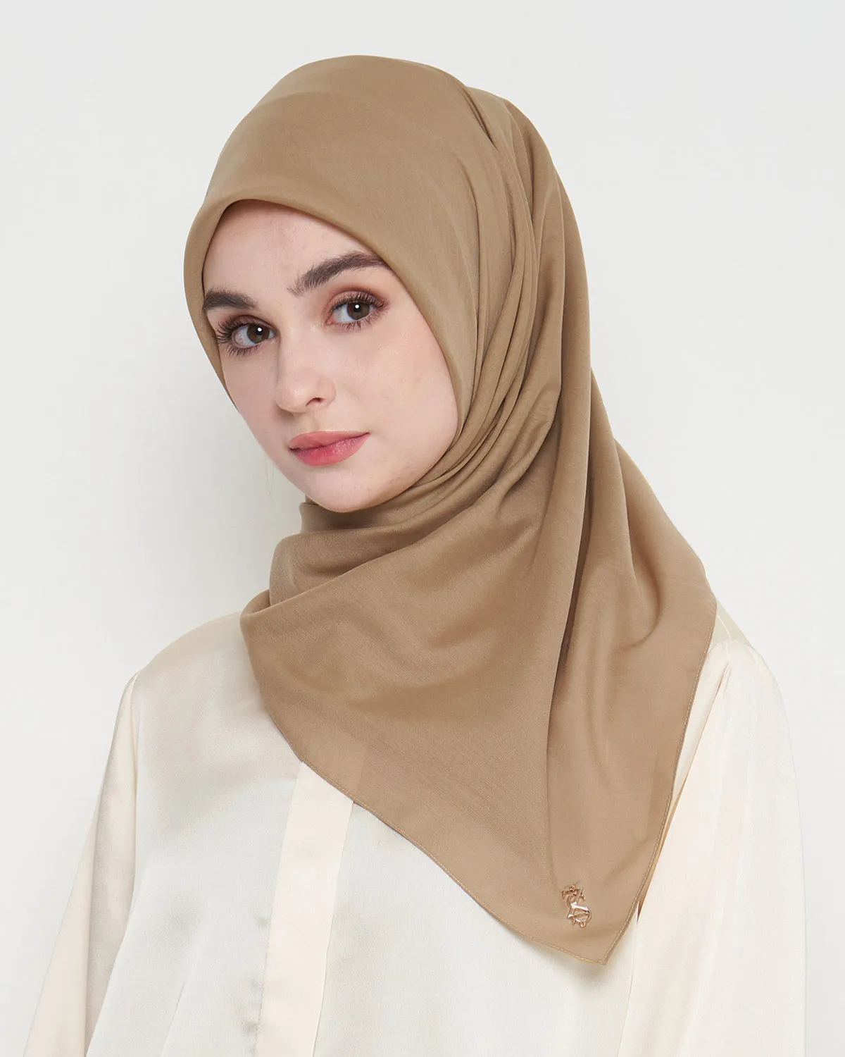 Paris Silk Series - Wallnut