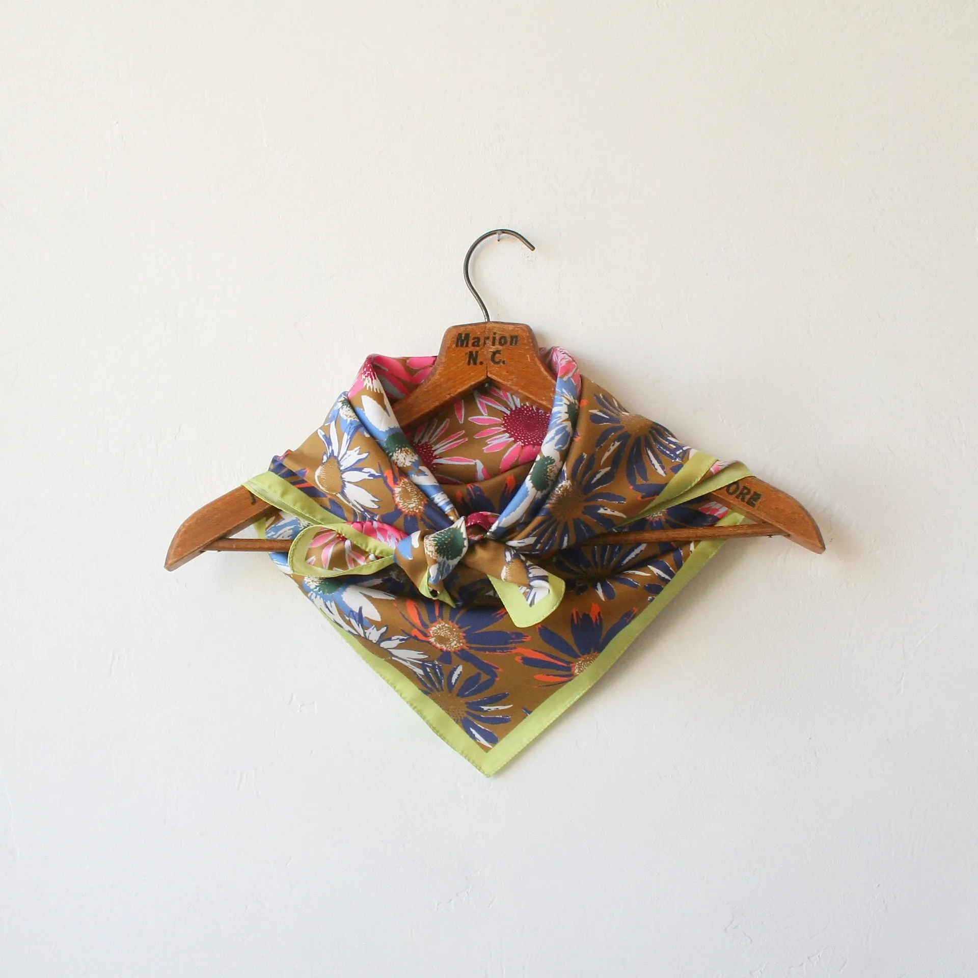Épice Silk Floral Scarf - Bronze