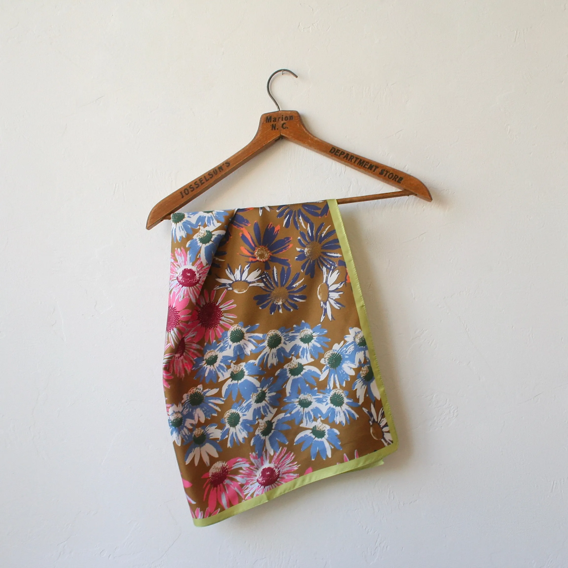 Épice Silk Floral Scarf - Bronze