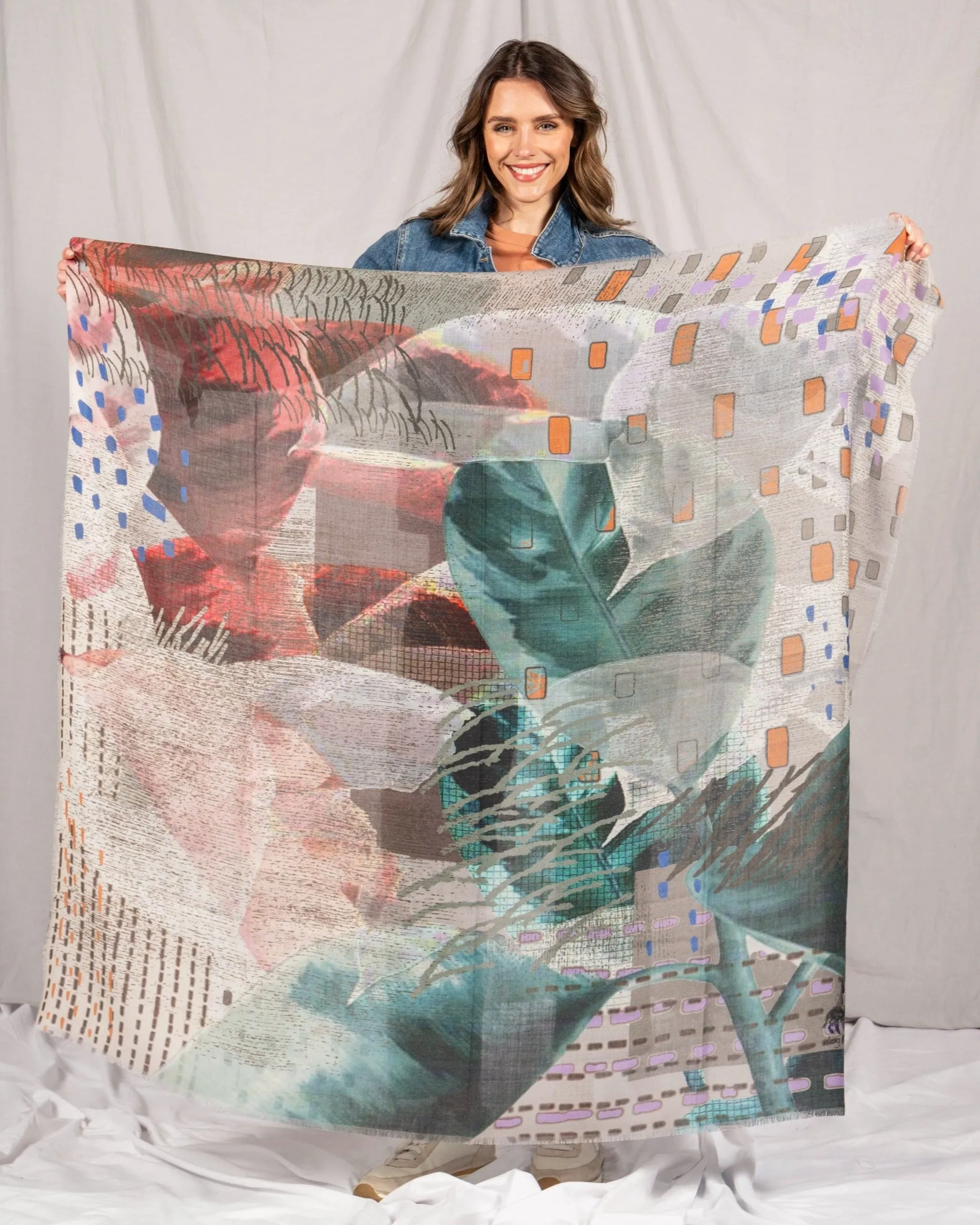 PLEACH wool scarf