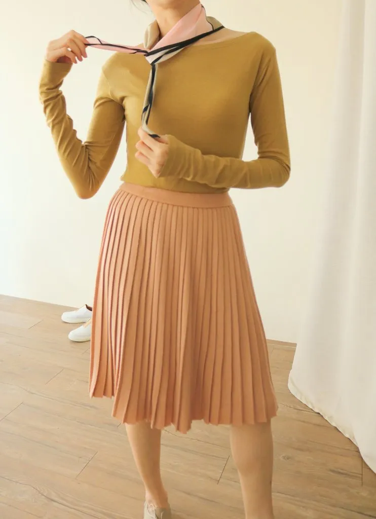 Pola Scarf