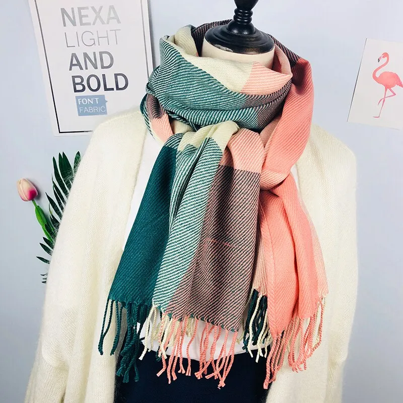 Pretty Girl  🎀 Scarves