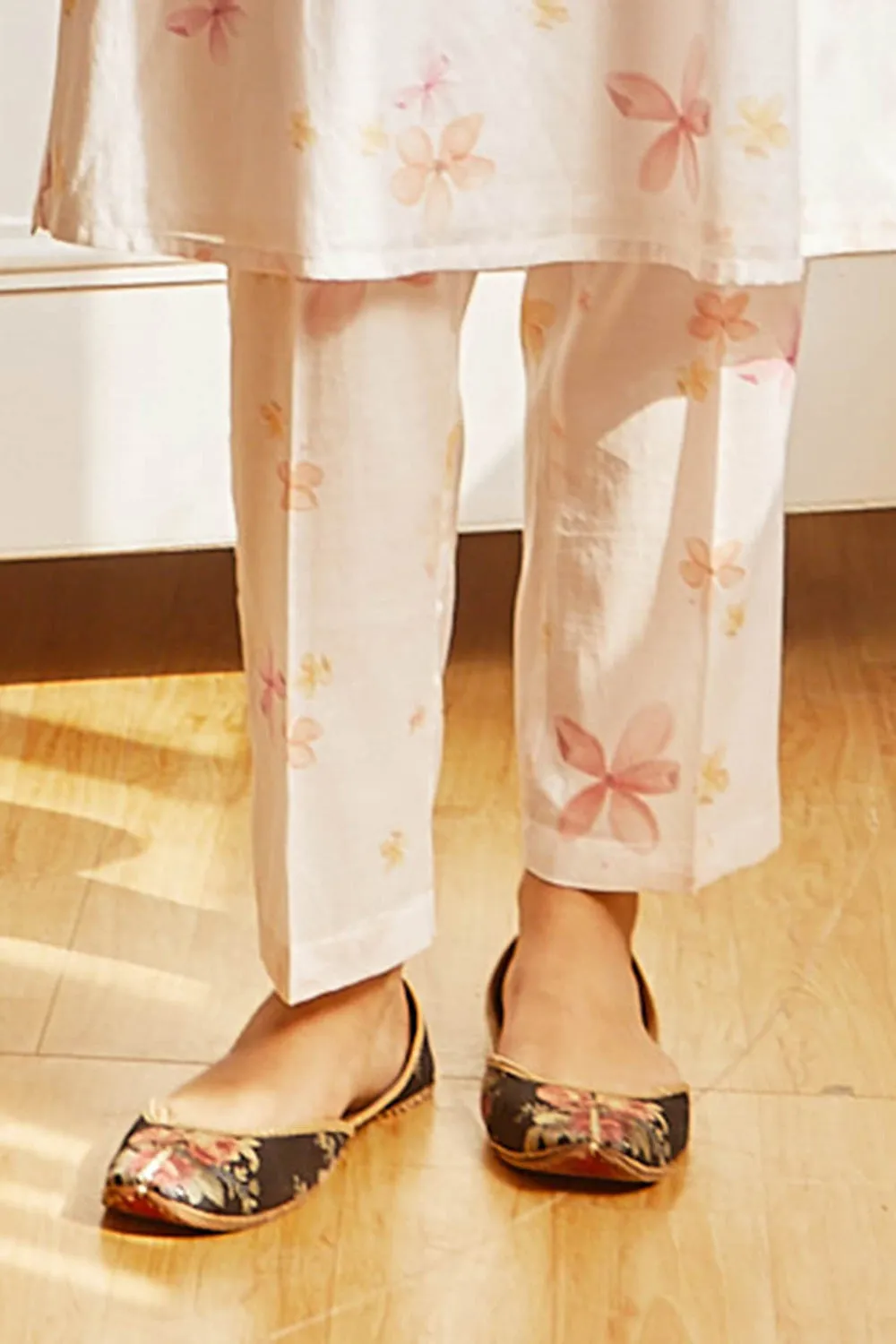 Printed Tunic Set In White