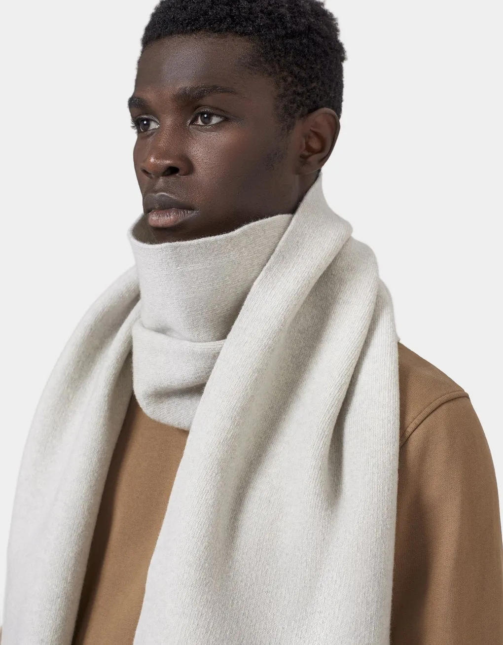 Recycled merino wool scarf in kelly green