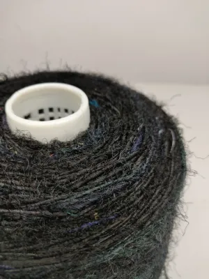 Recycled Sari Silk Yarn Prime - Black