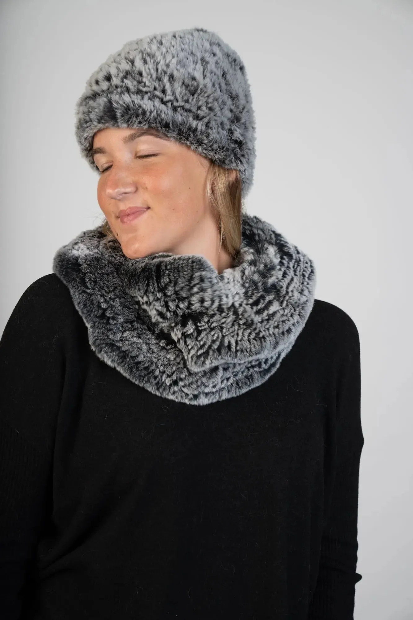 Rex Infinity Scarf