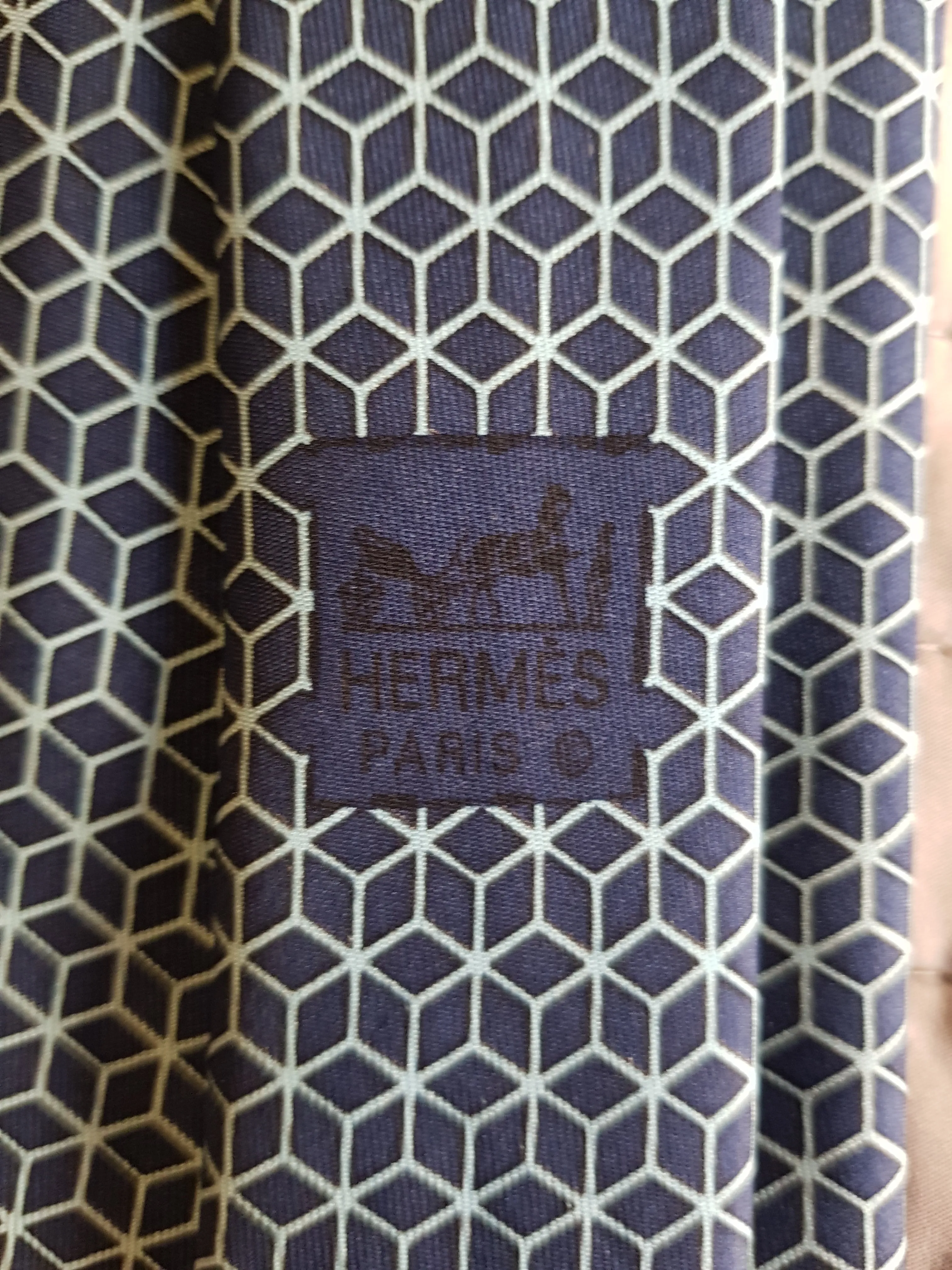 Silk tie