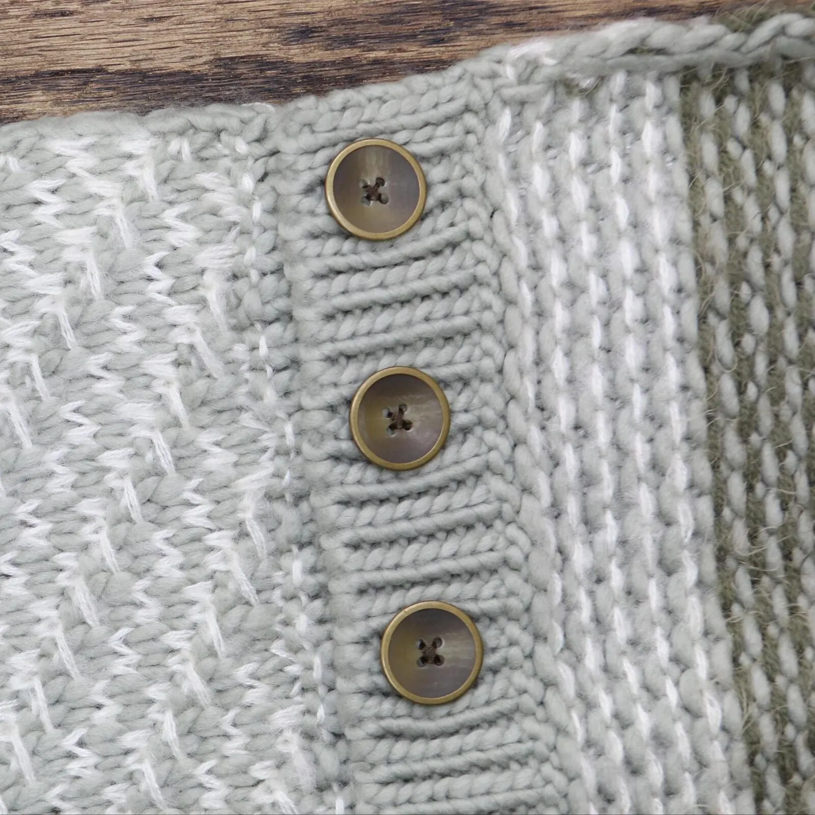 Simply Noelle Womens Acrylic Blend Button Front Infinity Scarf Green One Size