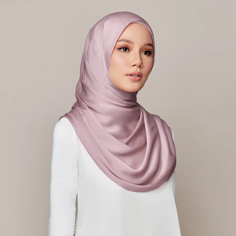 Sofya in Viola