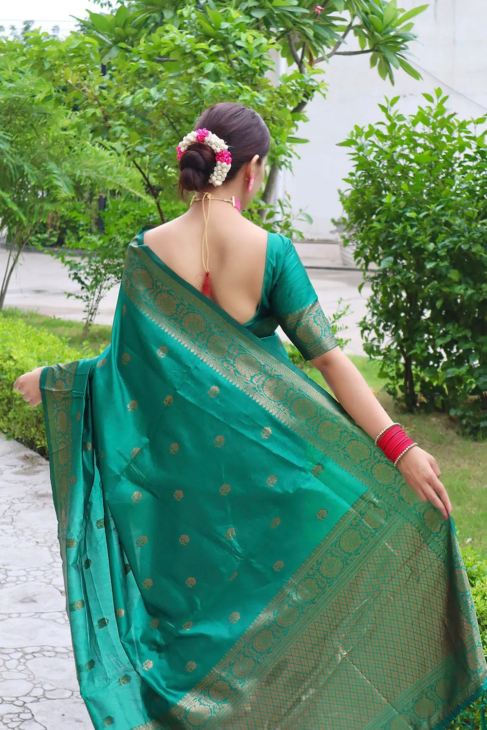 Teal Green Banarasi Silk Saree With Zari Weaving Work