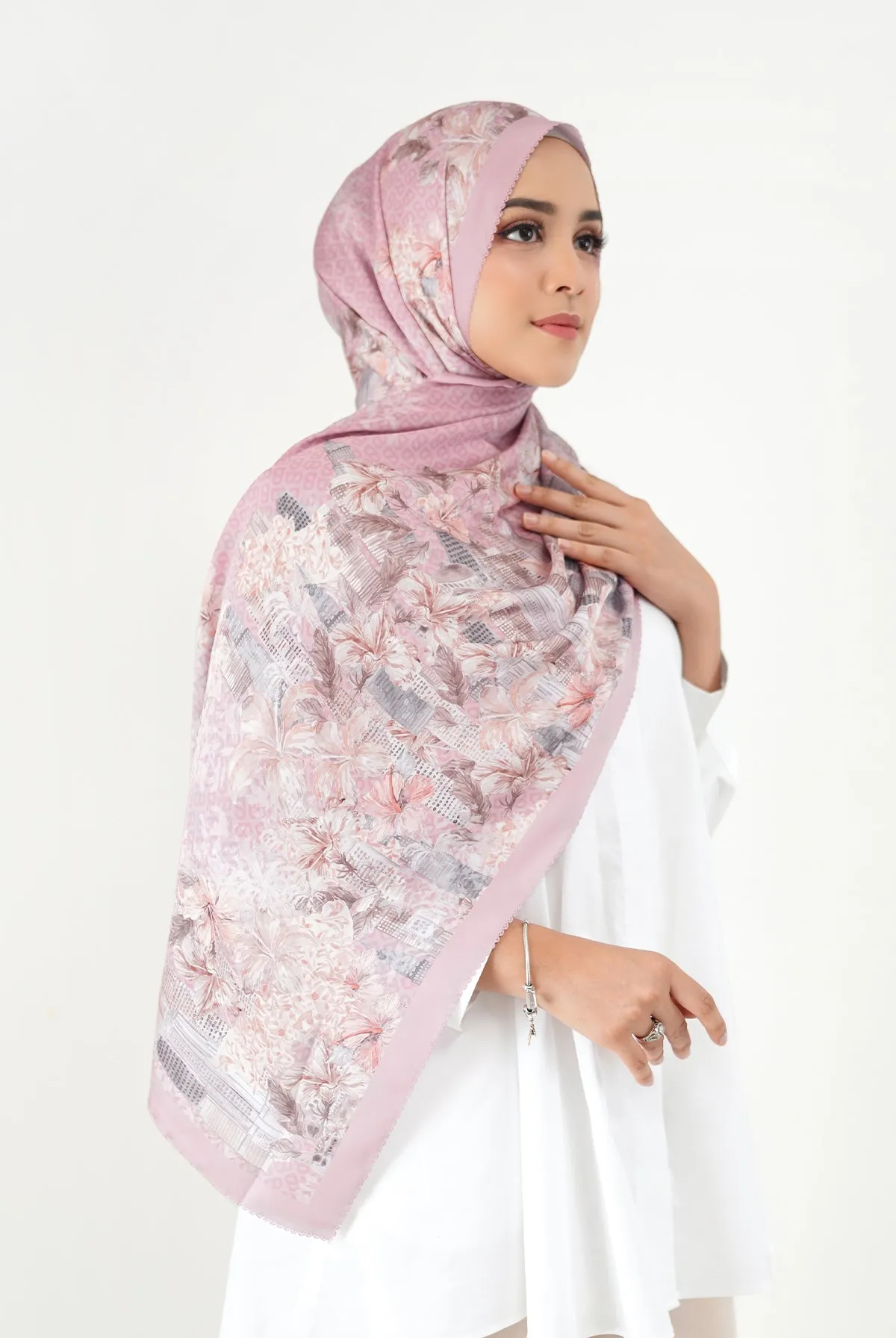 The Malaya Satin Shawl - Blush