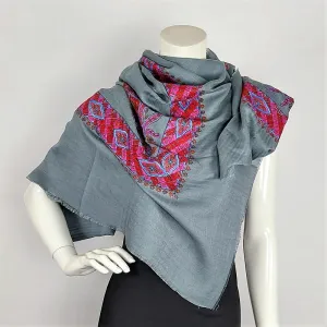 Traditional Omani masar shawl in kashmir wool and silk embroidery