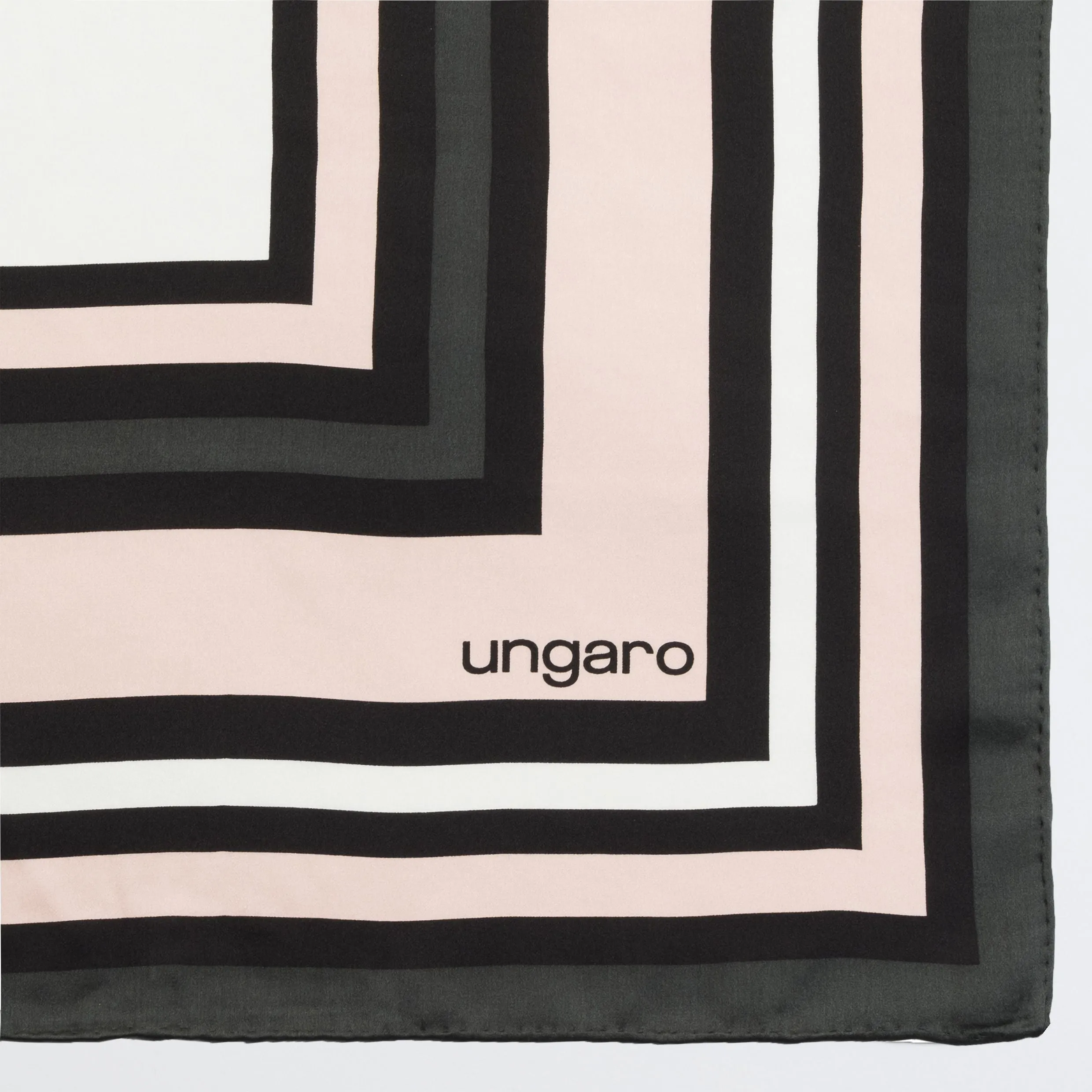 Ungaro UFM745-Silk scarf Catena