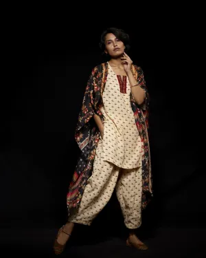 Viam   I   Ivory Ikat Hand Printed Kurti
