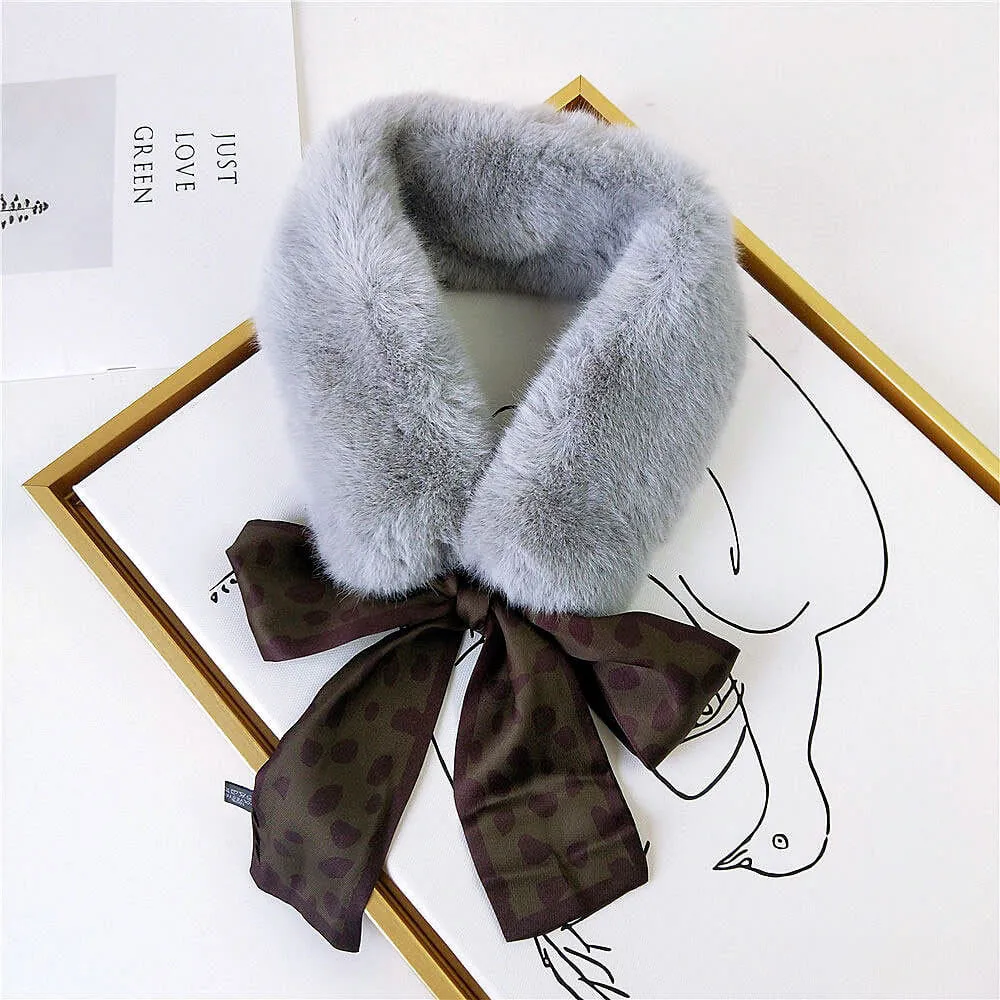Vogue Plush Leopard Print Infinity Scarf for Women
