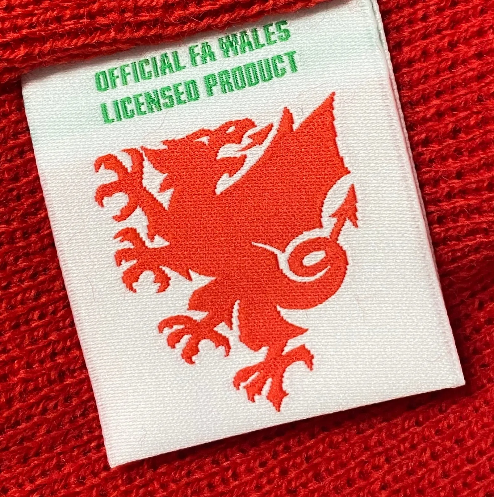 Wales Knit Hat Beanie Bobble
