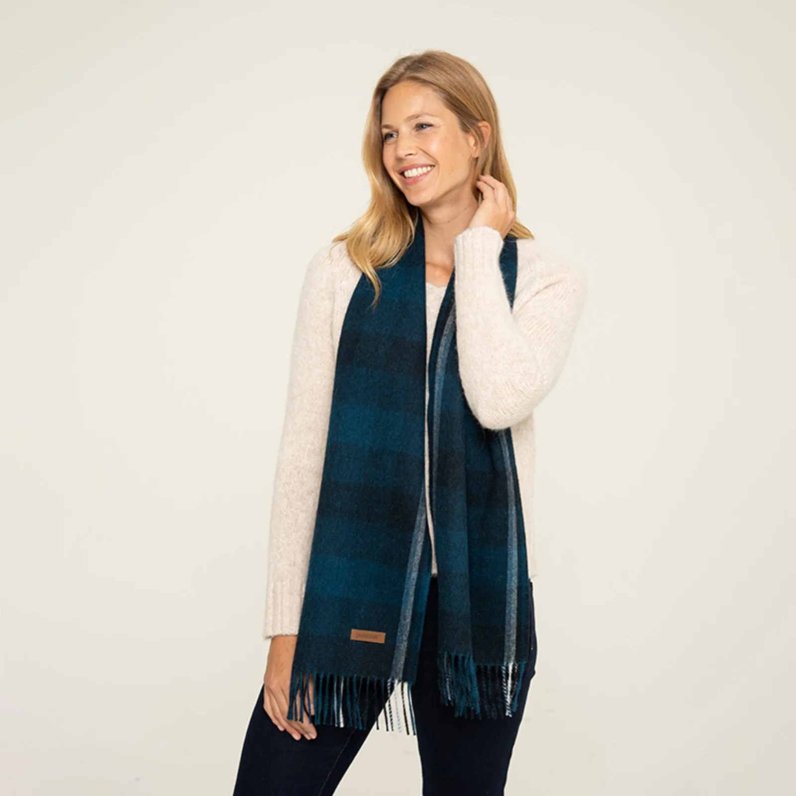 Women's Plaid Scarf